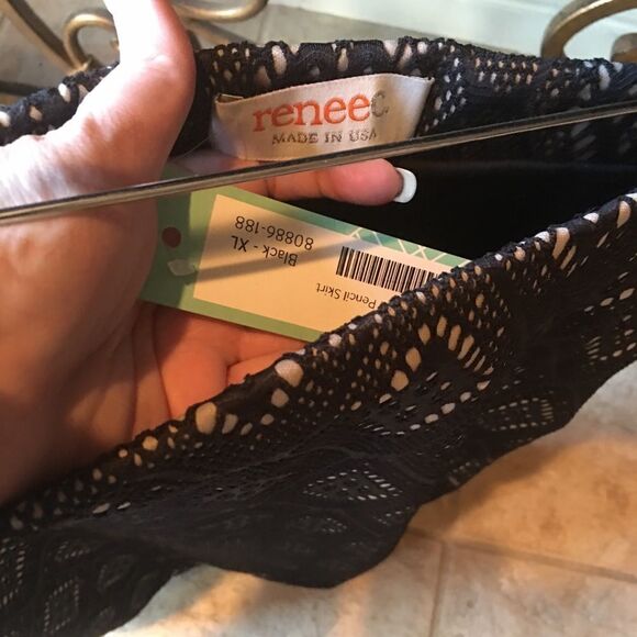 ELVIRA LACE Pencil Skirt - Picture 7 of 9